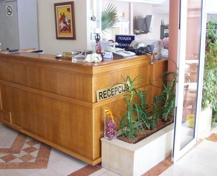 Vip Hotel Skopje - New Management ภายนอก รูปภาพ