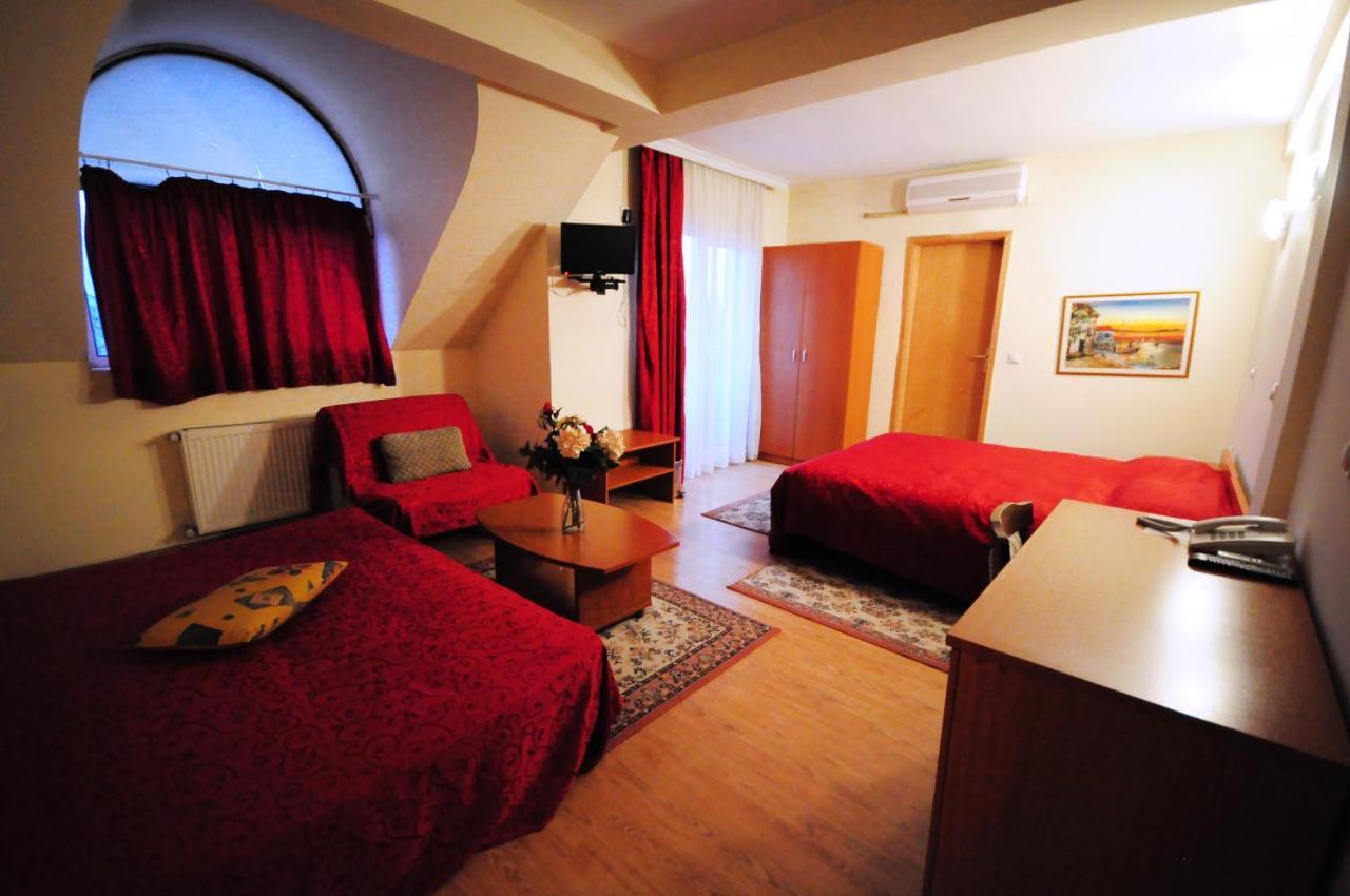 Vip Hotel Skopje - New Management ภายนอก รูปภาพ