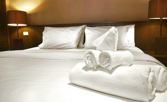 Vip Hotel Skopje - New Management ภายนอก รูปภาพ