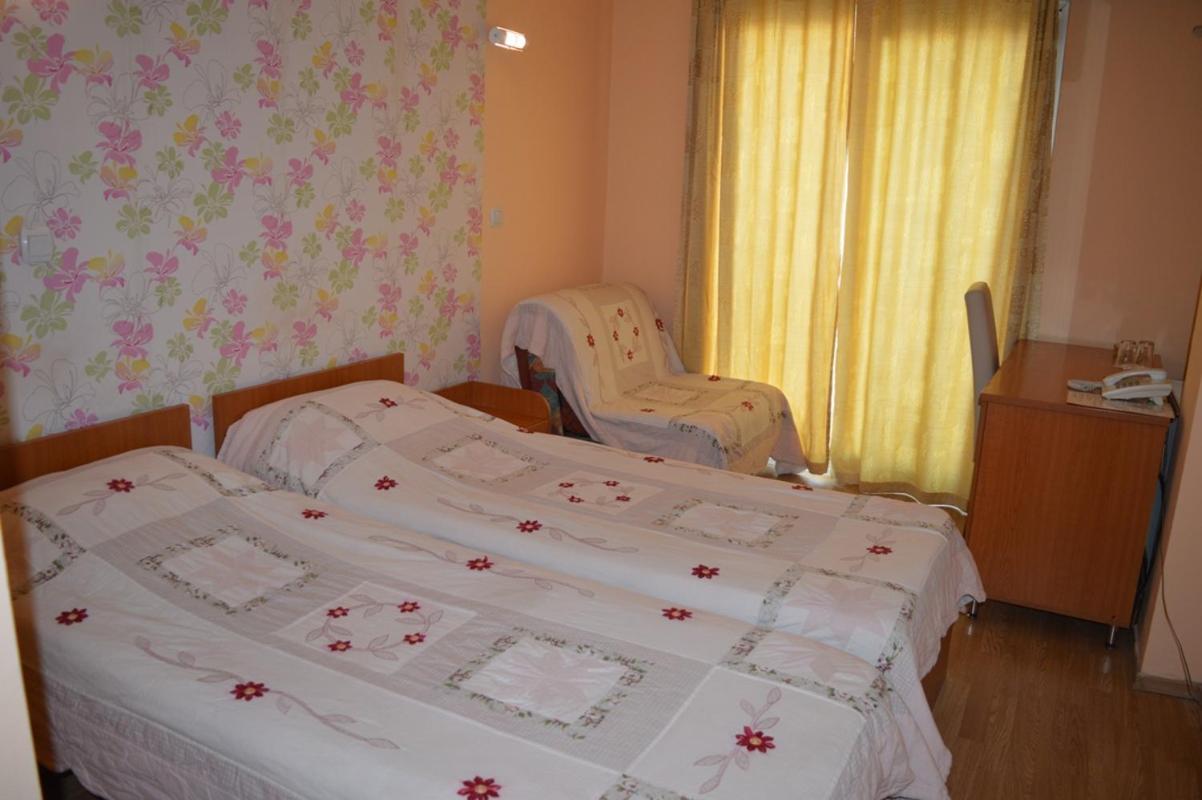 Vip Hotel Skopje - New Management ภายนอก รูปภาพ