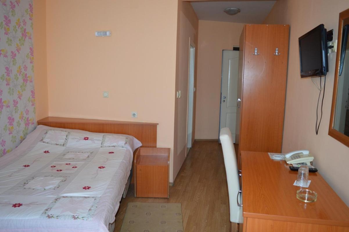 Vip Hotel Skopje - New Management ภายนอก รูปภาพ